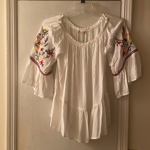 Altar'd State Tops - Altar’d state blouse size S/M